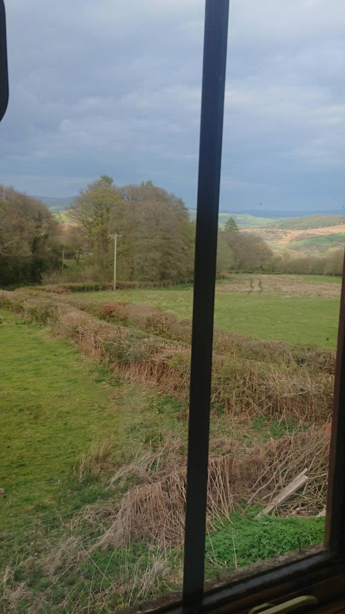 The Barn Annexe, Cefn-Yr-Allt Crickadarn Ngoại thất bức ảnh